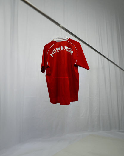 Bayern 2005/06 Home Shirt (YXL, fits S)