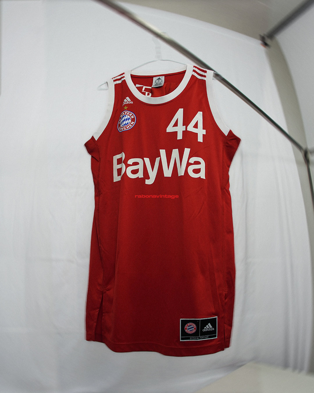 Bayern Basketball #44 Taylor 2014 Home Shirt (M)