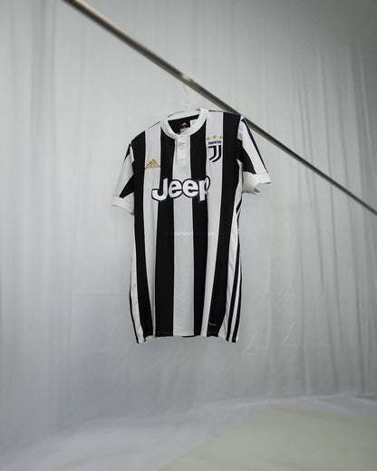 Juventus 2017/18 Home Shirt (XL)