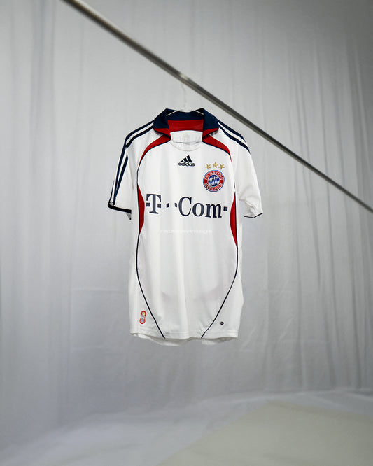 Bayern 2006/08 Away Shirt (S)